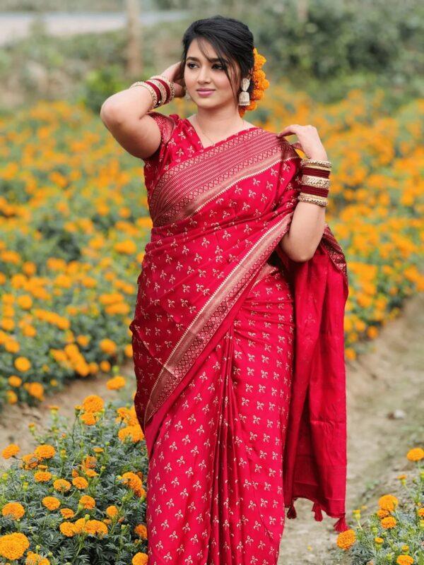 প্রিমিয়াম জাপানি সিল্ক শাড়ী